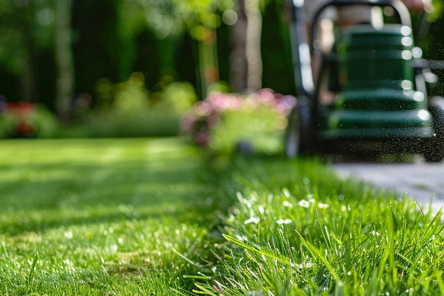 lawn mowers battery powered